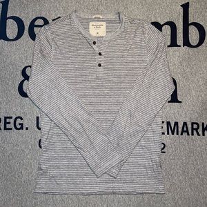 Abercrombie — light gray long sleeve with darker gray strips
